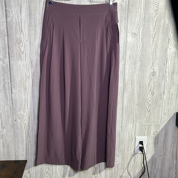 Athleta Brooklyn Heights Pant Womens 12 Mauve Wide Leg Pant Pleated Pullon NEW - Picture 1 of 6